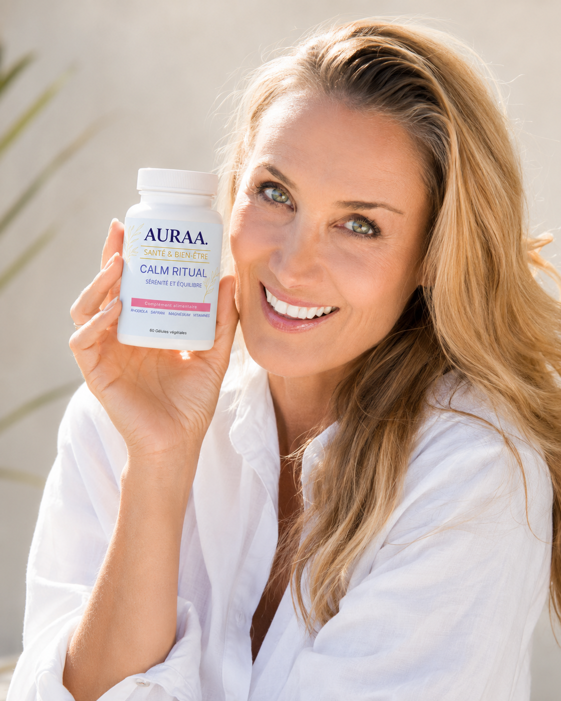 Femme apaisée, sérénité au quotidien avec CALM RITUAL AURAA